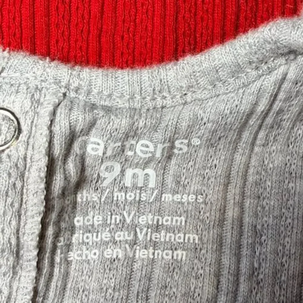 Ribbed Long Sleeve Onesies 9M Carter’s Neutral Red Gray